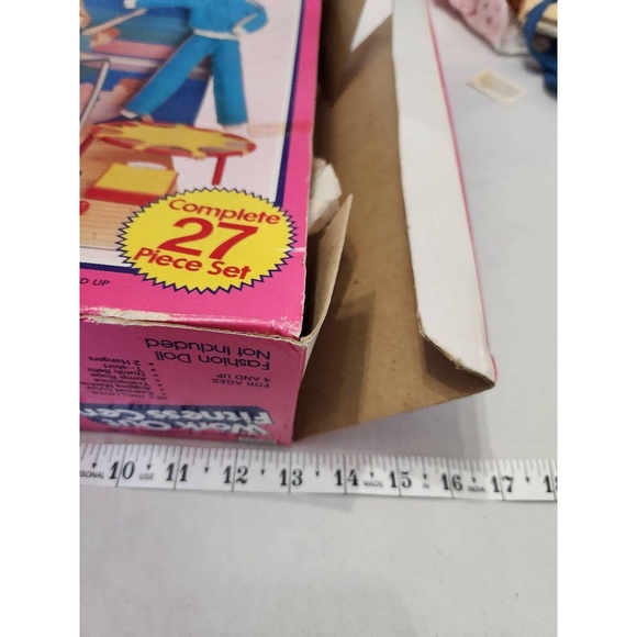 1984 Vintage Sears Doll Playset Doll Multi-color Vintage 27 Piece Set Retro Gym - Picture 16 of 16